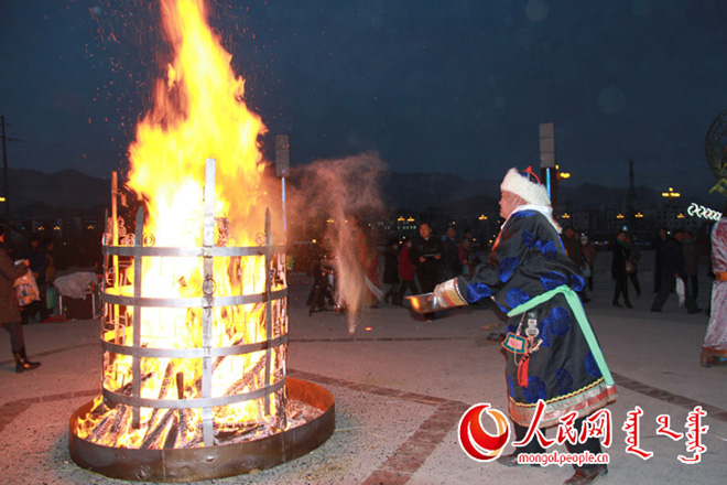 蒙古族祭火習俗